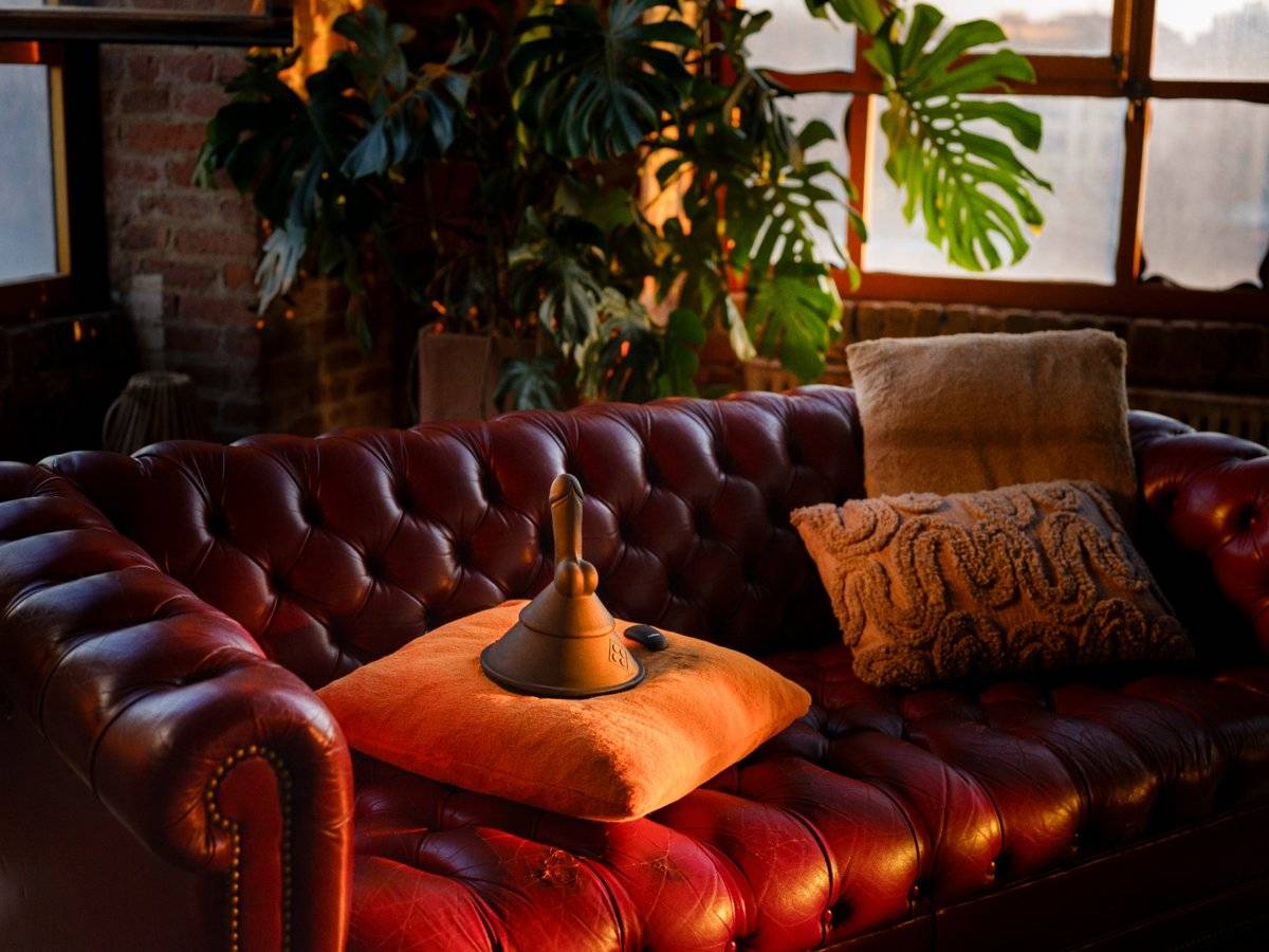 Cowgirl Cone – Portable Premium Sex Machine | Powerful Waterproof Vibrating Cone with Attachments